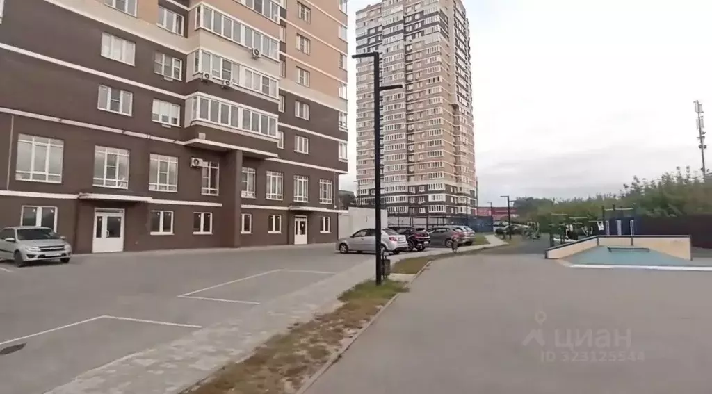 Помещение свободного назначения в Тульская область, Тула ул. Сурикова, ... - Фото 1