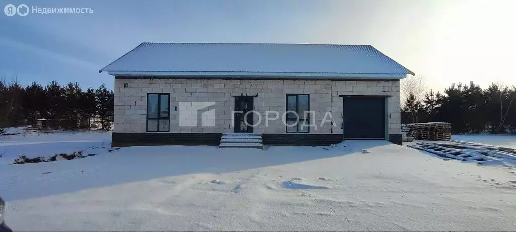 Дом в село Санниково, Советская улица (130 м) - Фото 1