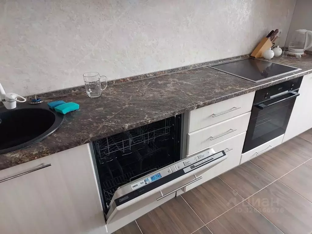 3-к кв. Алтайский край, Барнаул Лазурная ул., 56 (103.6 м) - Фото 2