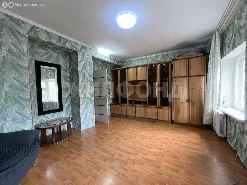 3-комнатная квартира: Новосибирск, Республиканская улица, 1 (56.3 м) - Фото 0