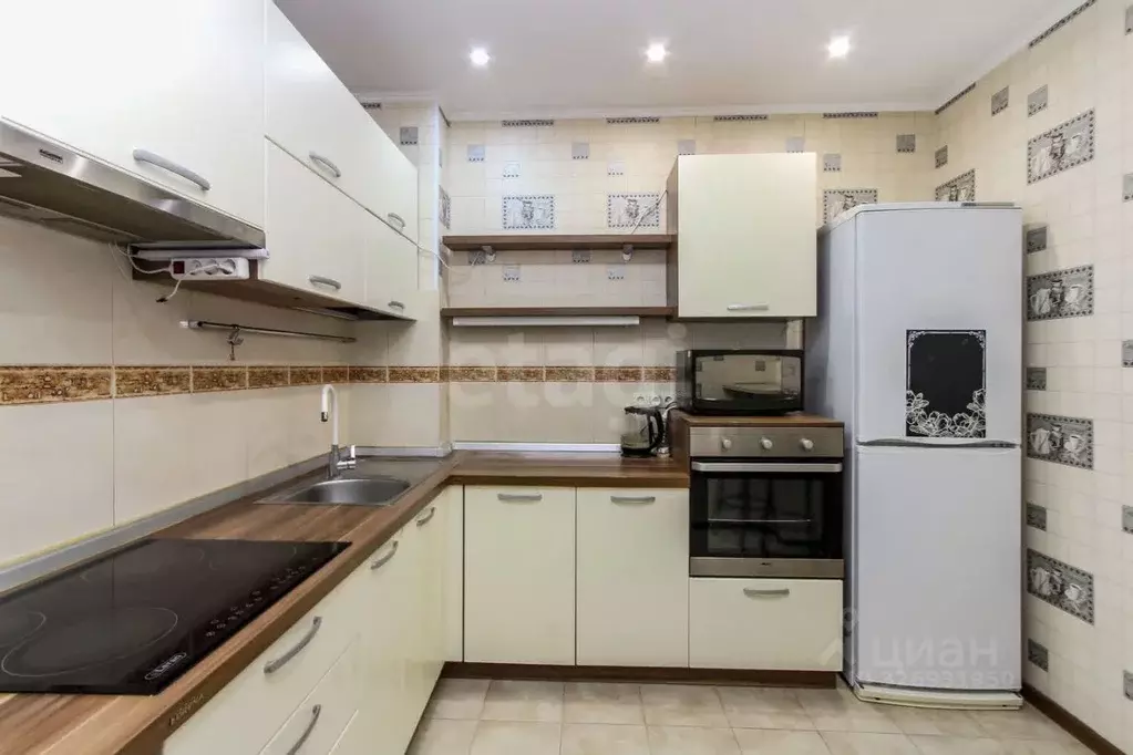 2-к кв. Тюменская область, Тюмень Солнечный проезд, 7 (58.4 м) - Фото 1