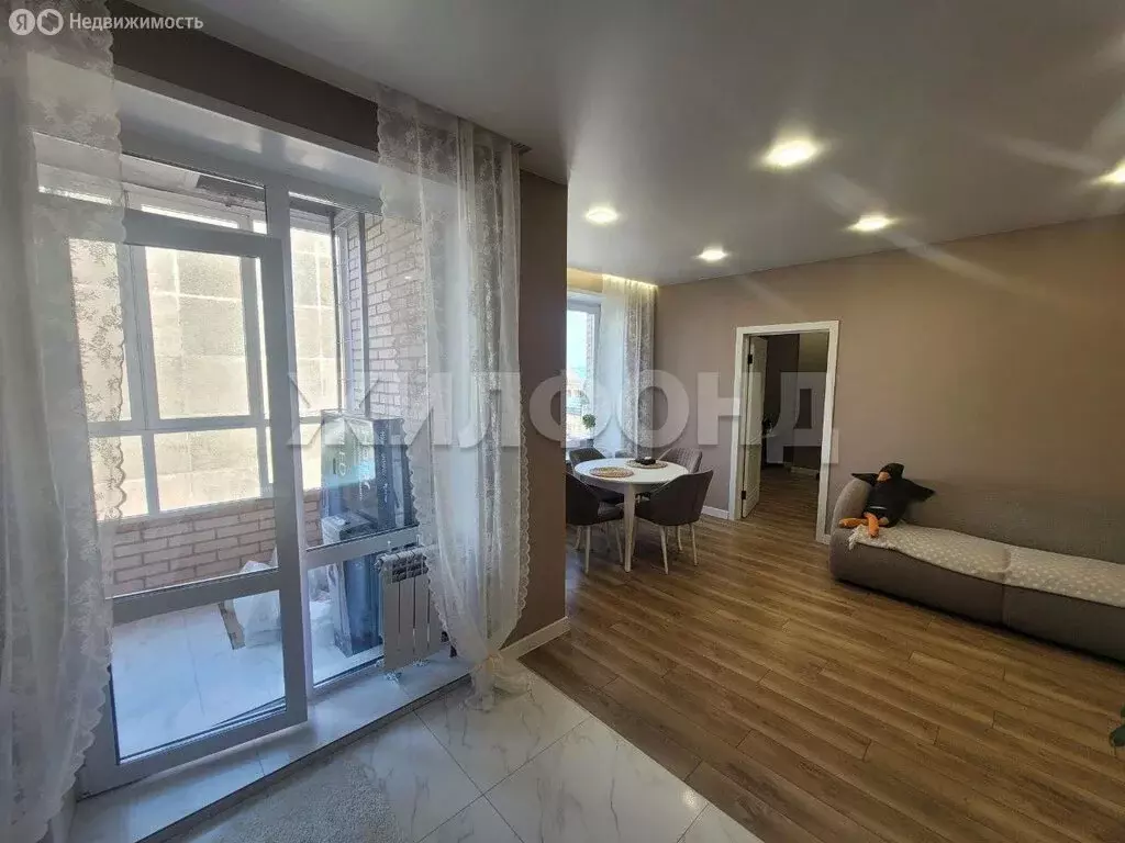 3-комнатная квартира: Абакан, Советская улица, 94 (62 м) - Фото 1
