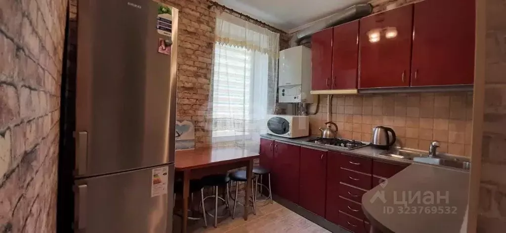 1-к кв. Крым, Симферополь ул. Троллейбусная (31.7 м) - Фото 1