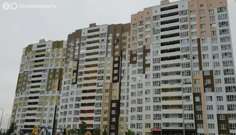 3-комнатная квартира: Тюмень, улица Александра Протозанова, 10 (78.8 ... - Фото 2