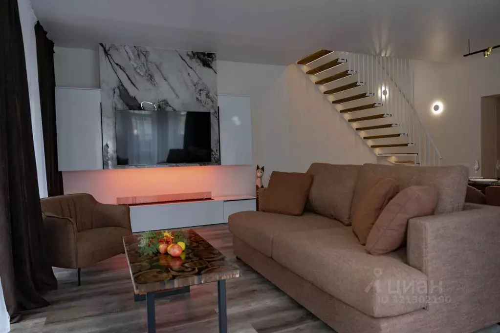 3-к кв. Алтайский край, Белокуриха Зеленая ул., 14 (145.0 м) - Фото 1