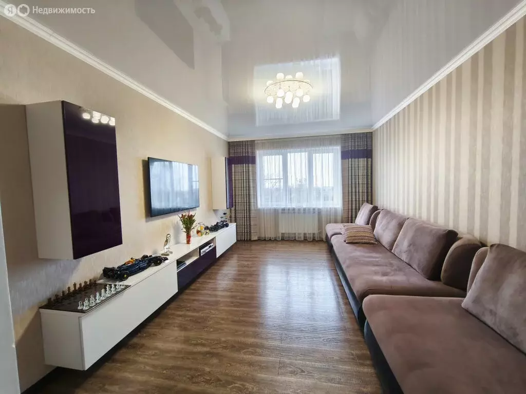 3-комнатная квартира: Владикавказ, улица Шмулевича, 16к1 (76.4 м) - Фото 1