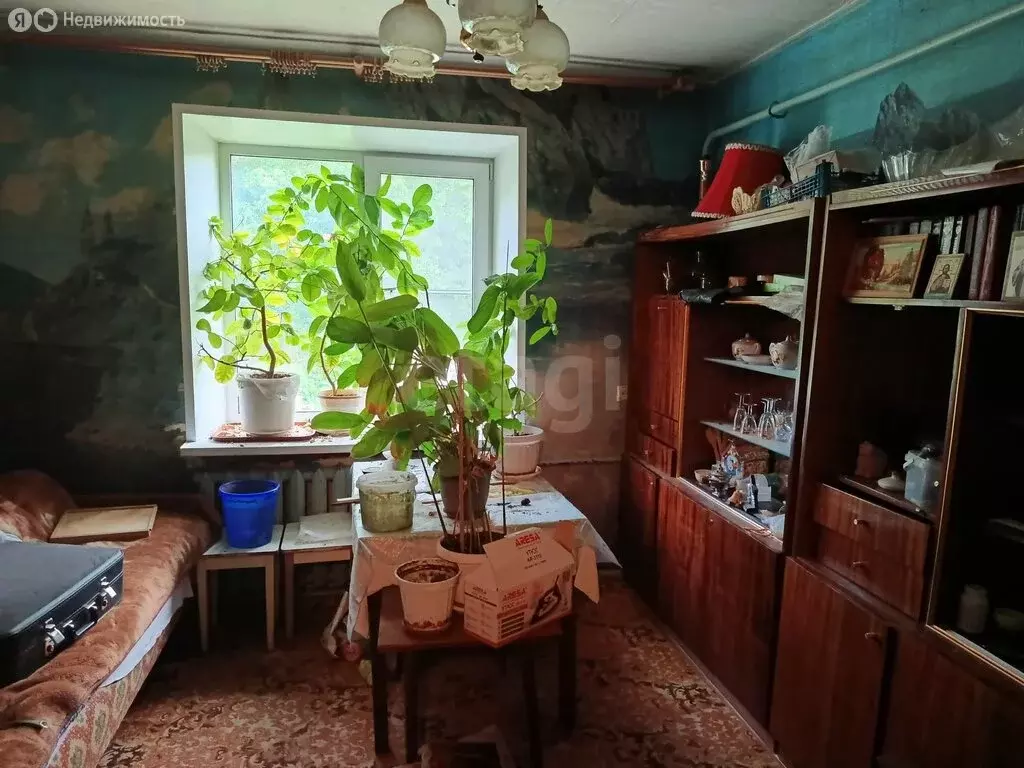 3-комнатная квартира: посёлок Степной, Школьная улица, 42 (69.8 м) - Фото 1