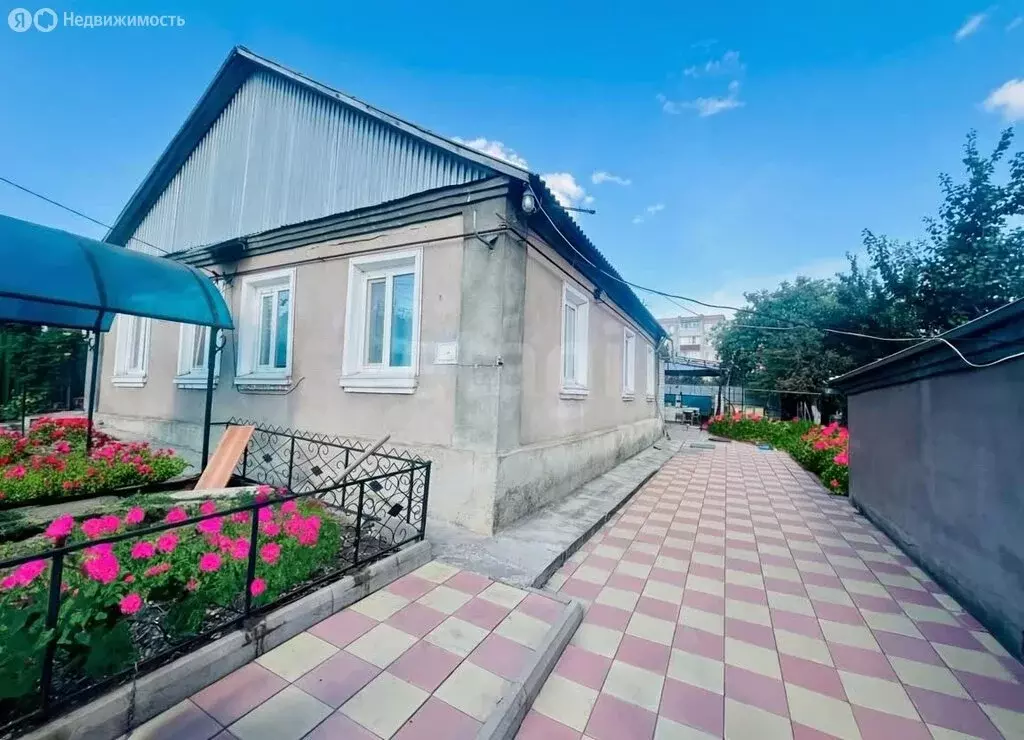 Дом в Губкин, Донецкая улица (88.9 м) - Фото 1