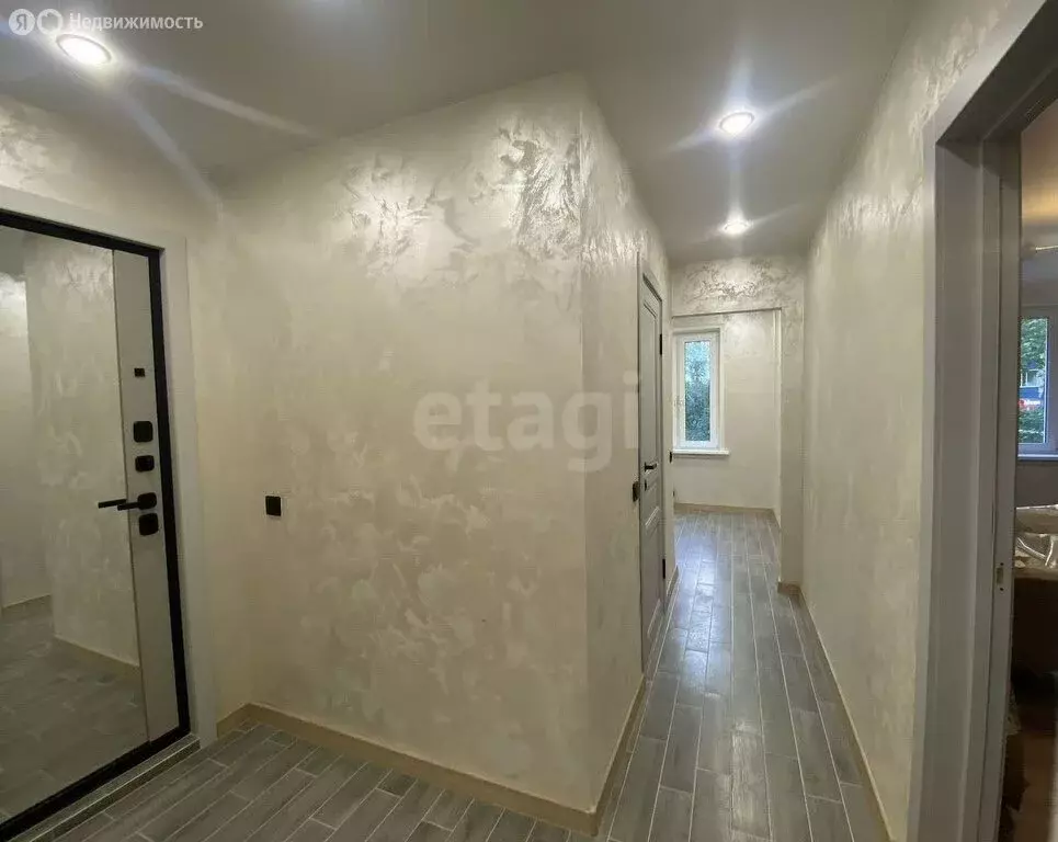 3-комнатная квартира: Тверь, улица Бобкова, 24 (54.9 м) - Фото 1