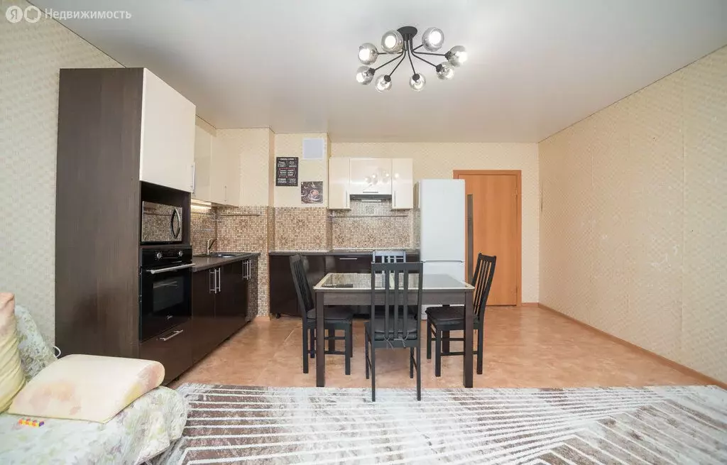 3-комнатная квартира: Челябинск, улица Завалишина, 39 (76.8 м) - Фото 2