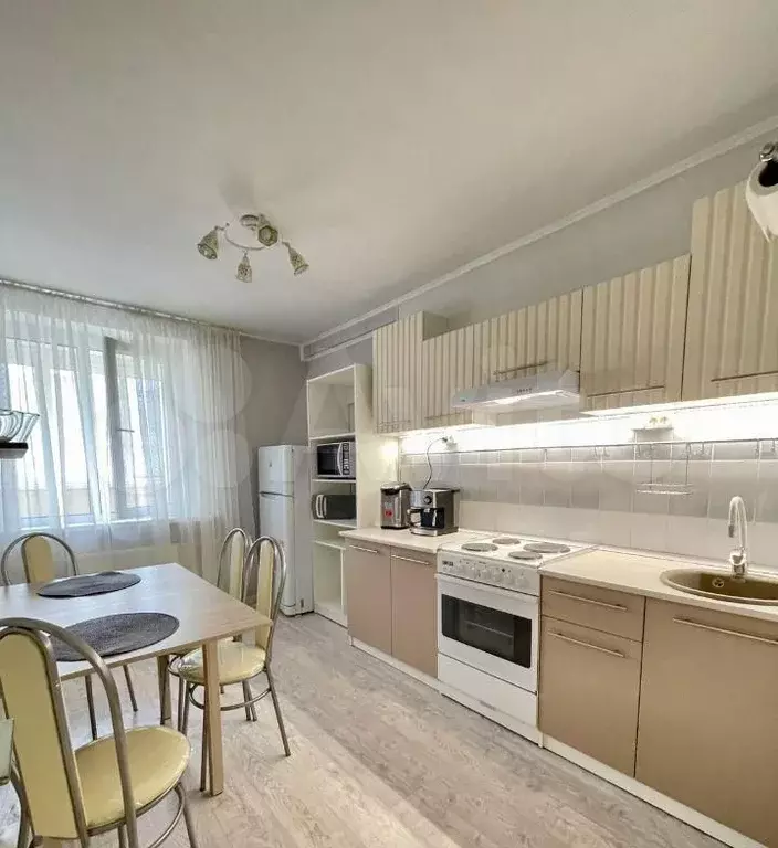 1-к. квартира, 40 м, 11/16 эт. - Фото 1