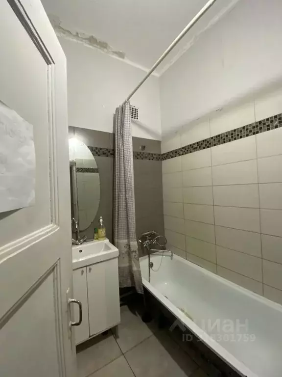 Комната Санкт-Петербург Московский просп., 165 (21.0 м) - Фото 0