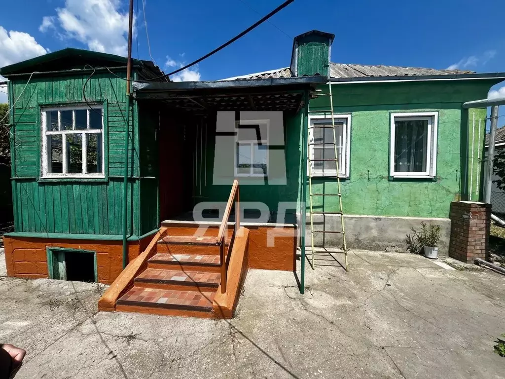 Дом в Ростовская область, Неклиновский район, с. Синявское ул. Ленина ... - Фото 1