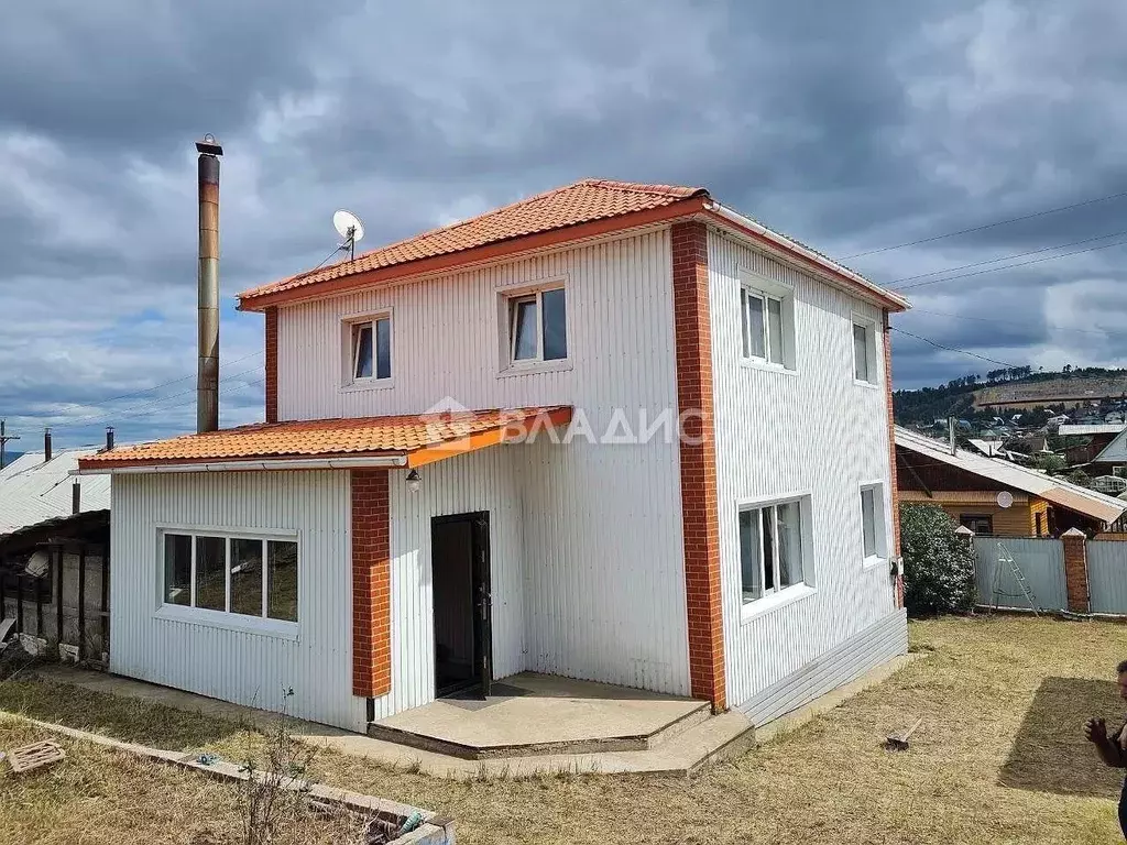 Дом в Бурятия, Улан-Удэ 117-й мкр, 92 (158 м) - Фото 1