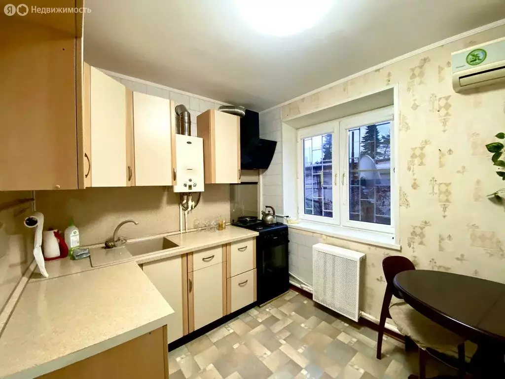 2-комнатная квартира: Лабинск, улица Мира, 332 (41 м) - Фото 1