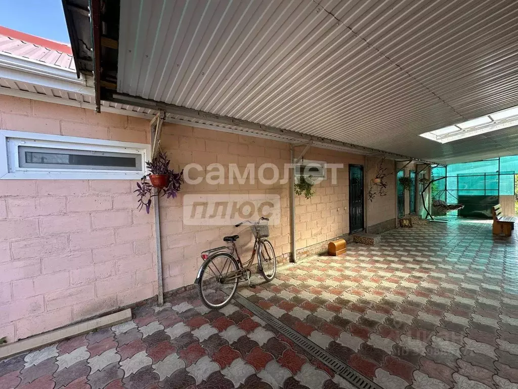 Дом в Краснодарский край, Тимашевск Южный мкр, пер. 1-й Набережный ... - Фото 1