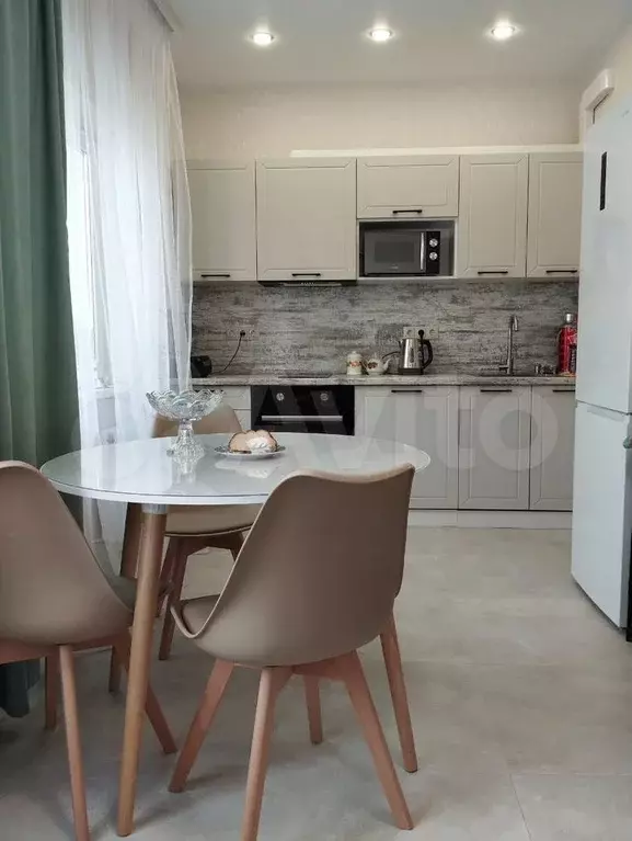 1-к. квартира, 39 м, 2/5 эт. - Фото 0