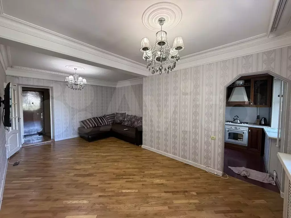 3-к. квартира, 75 м, 4/9 эт. - Фото 1