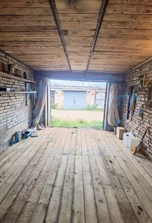 Гараж в Новгородская область, Валдай ул. Радищева (19 м) - Фото 2