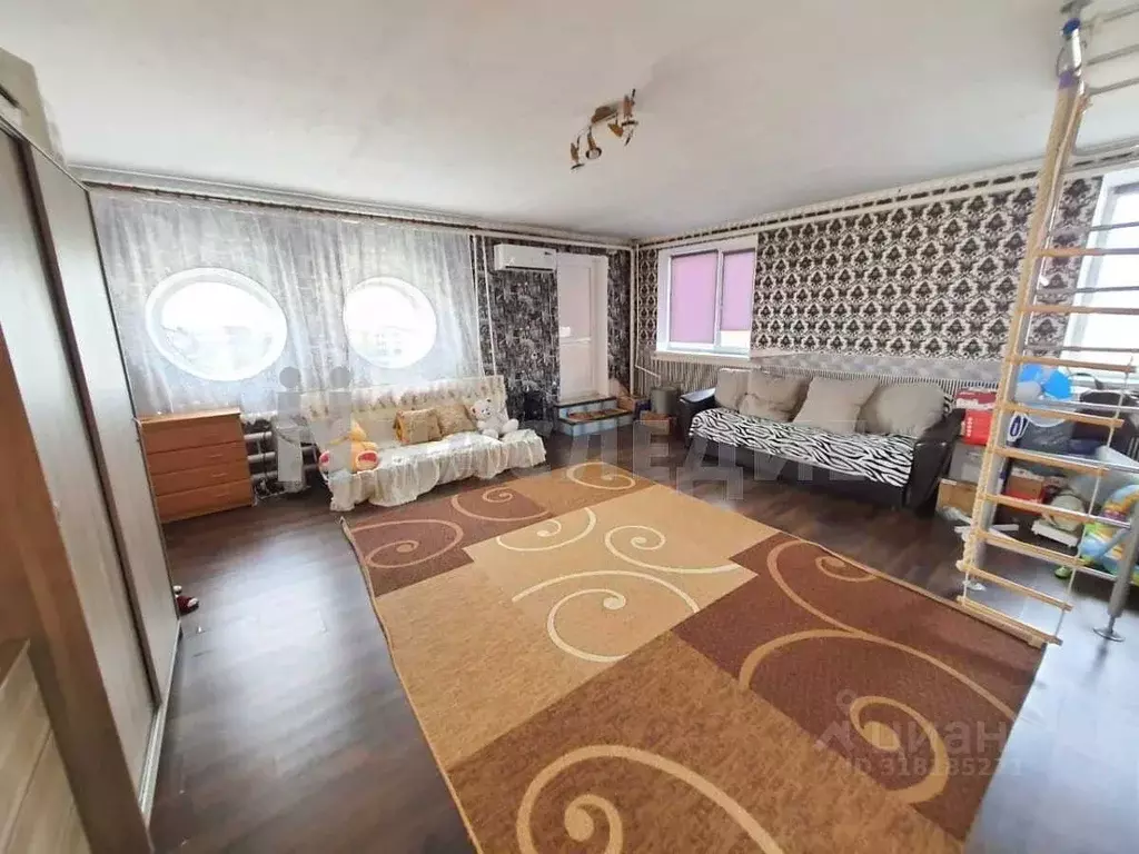 Дом в Ростовская область, Каменск-Шахтинский ул. Жукова, 4 (262 м) - Фото 0