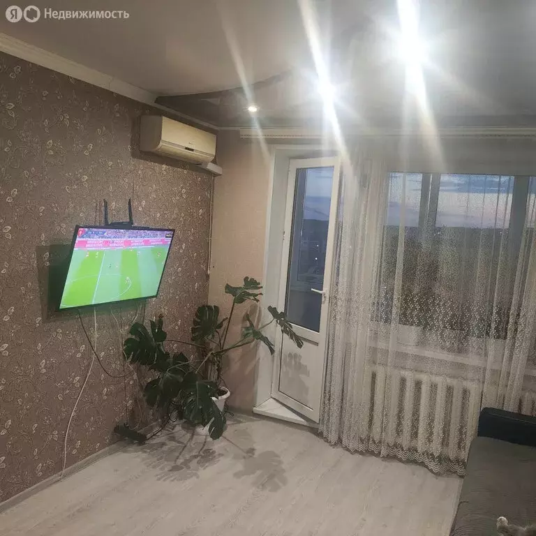 2-комнатная квартира: Губкин, Преображенская улица, 6 (54 м) - Фото 1
