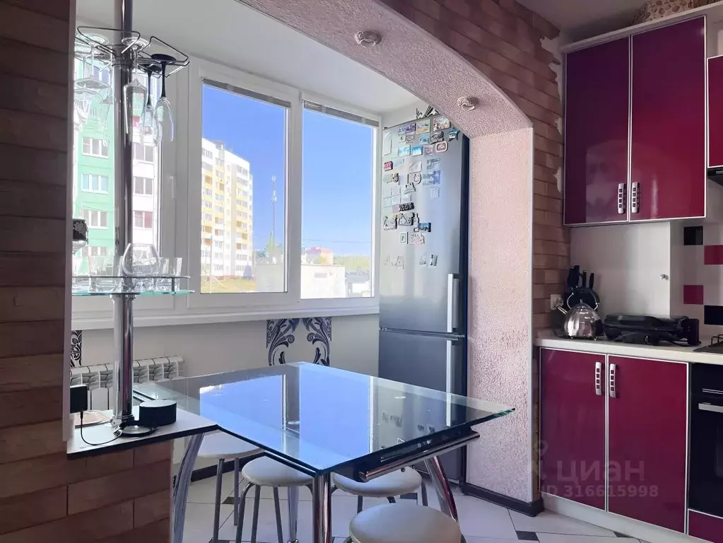 2-к кв. Смоленская область, Смоленск Королевка мкр, 20 (60.4 м) - Фото 1