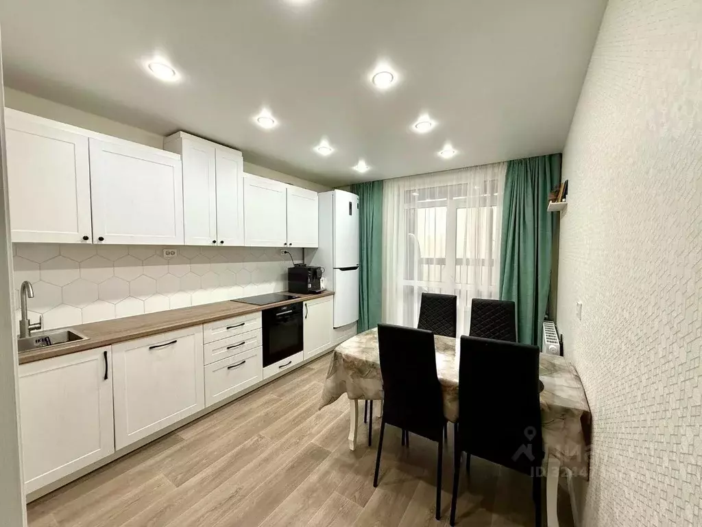 2-к кв. Татарстан, Набережные Челны просп. Сююмбике, 36 (62.6 м) - Фото 1