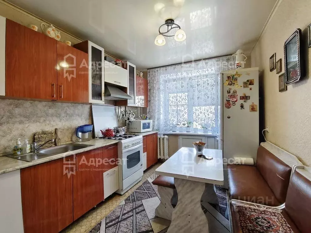 3-к кв. Волгоградская область, Волгоград ул. Маршала Еременко, 68 ... - Фото 1