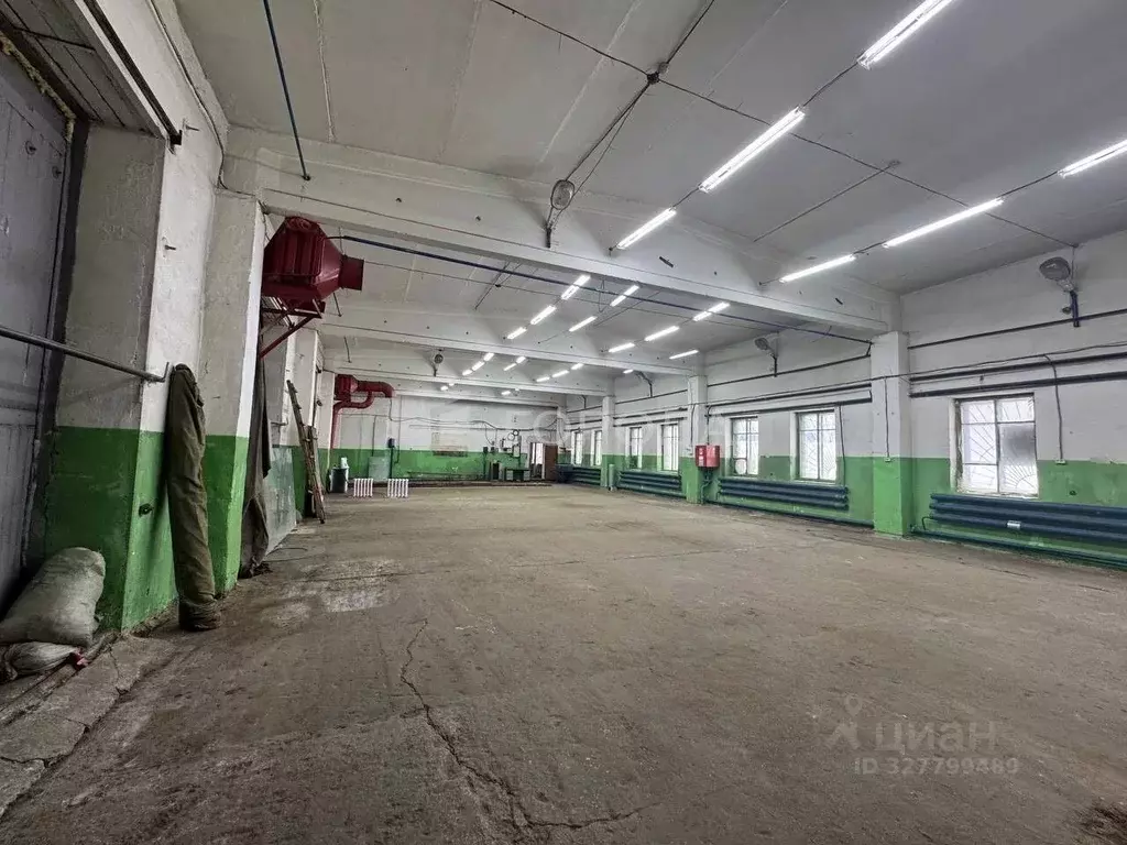 Склад в Новосибирская область, Новосибирск Комбинатская ул., 1 (487 м) - Фото 1