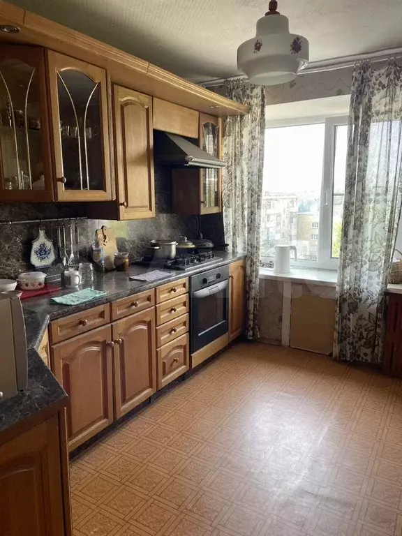5-к. квартира, 94 м, 5/5 эт. - Фото 0