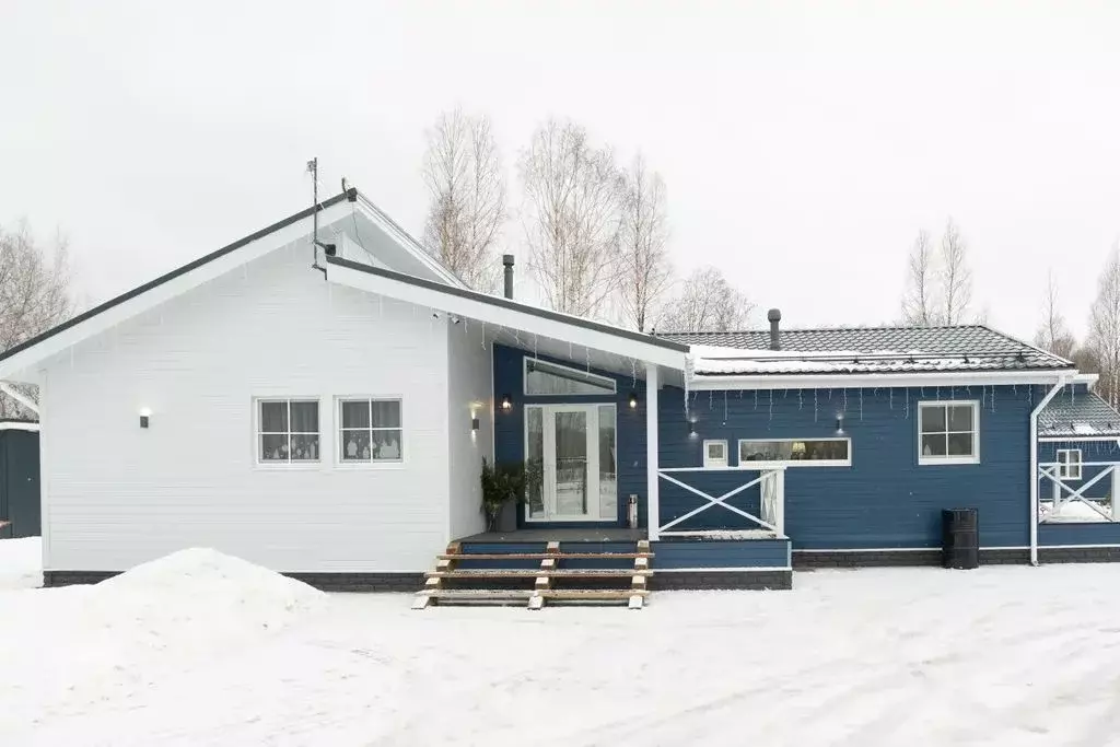 Дом в Новгородская область, Парфинский район, Федорковское с/пос, д. ... - Фото 0