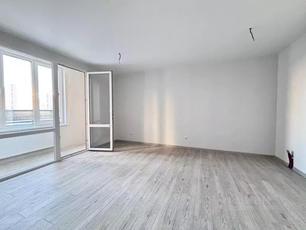 3-к кв. Удмуртия, Ижевск ул. 10 лет Октября, 64к1 (70.0 м) - Фото 2