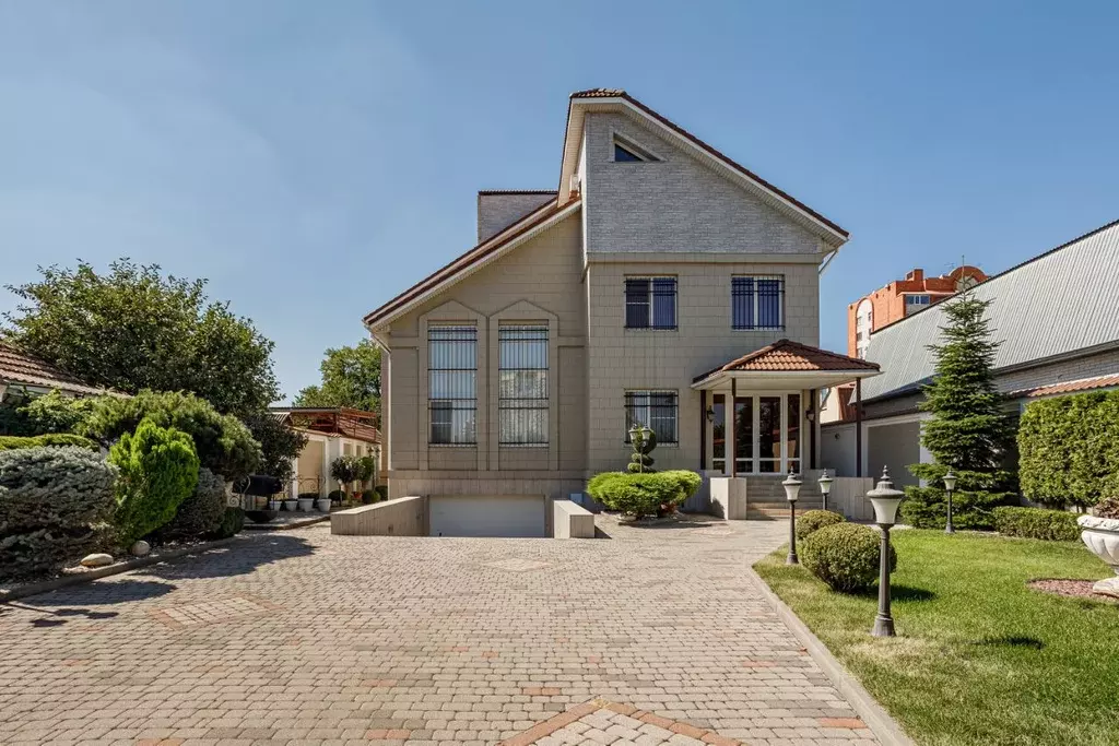 Дом в Краснодарский край, Краснодар ул. Некрасова, 117 (475 м) - Фото 1