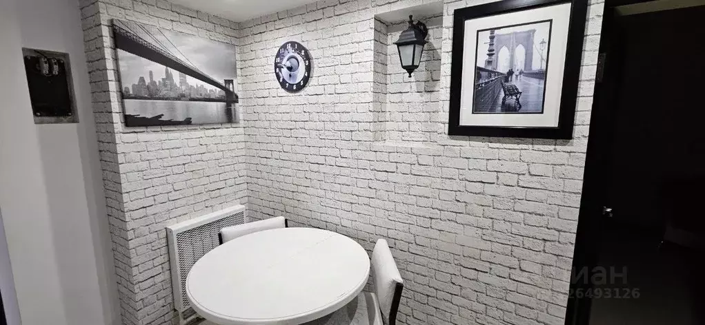 2-к кв. Крым, Симферополь ул. Караимская, 46 (47.0 м) - Фото 1