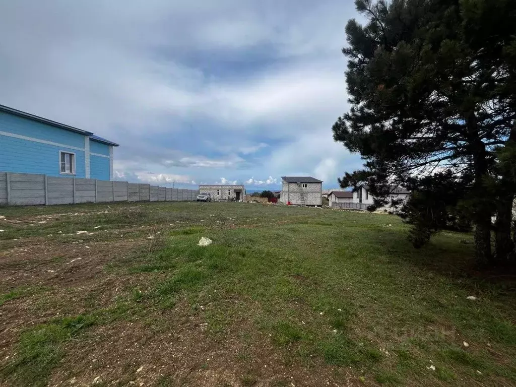 Участок в Севастополь ул. Почетная, 10 (8.0 сот.) - Фото 0