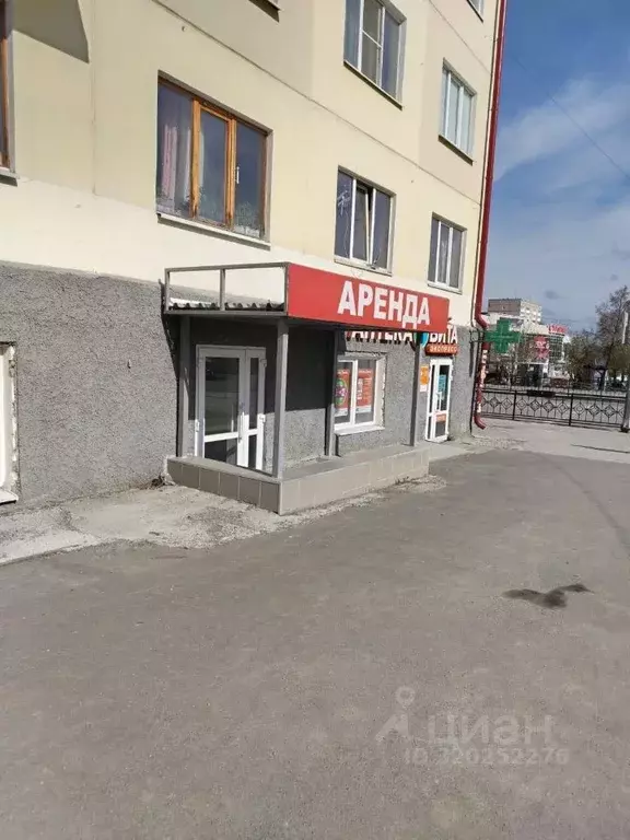 Торговая площадь в Свердловская область, Первоуральск ул. Трубников, ... - Фото 1