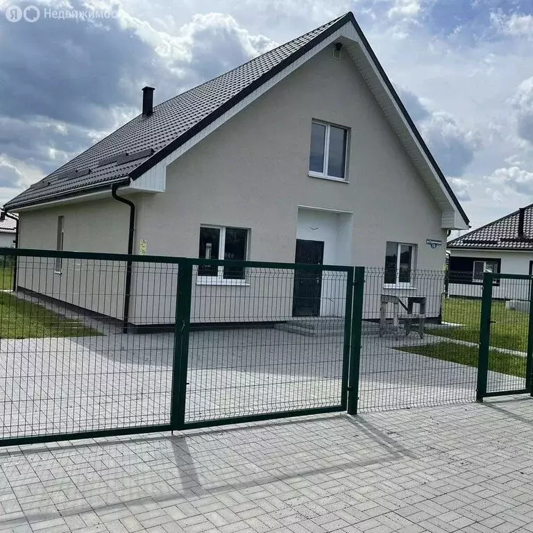 Дом в посёлок Луговое, Студенческая улица (180.6 м) - Фото 2