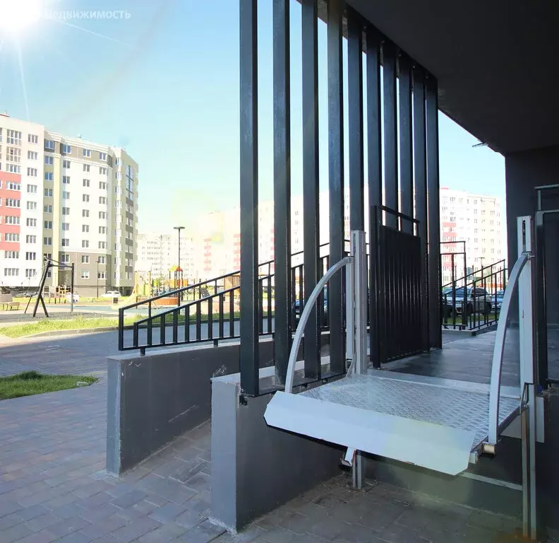 2-комнатная квартира: Калининград, Крымский проезд, 2 (68.3 м) - Фото 1