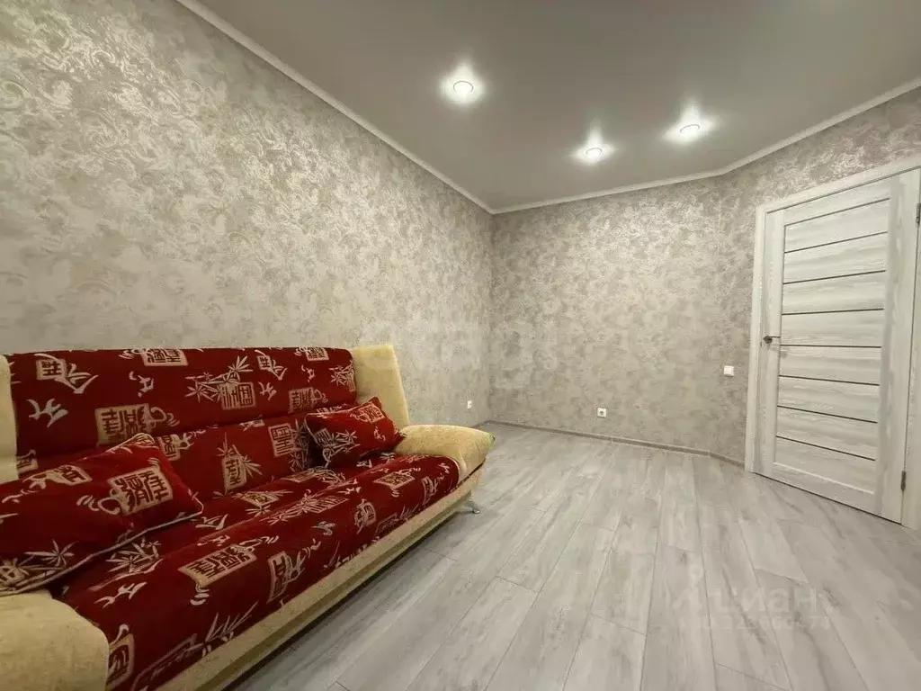 1-к кв. Татарстан, Казань ул. Зур Урам, 1Г (45.0 м) - Фото 2