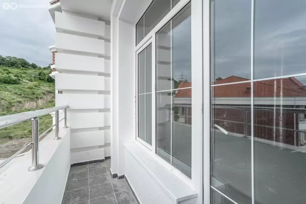 Квартира-студия: Сочи, улица Ленина, 290/7к6 (25 м) - Фото 0