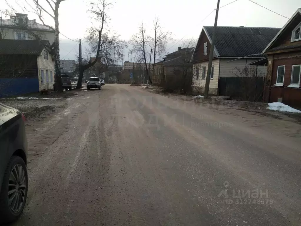 Участок в Новгородская область, Боровичи ул. Льва Толстого, 8 (6.83 ... - Фото 0