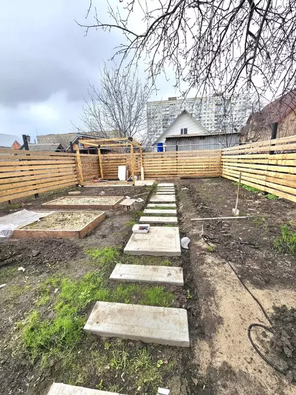 Дом в Саратовская область, Балаково Казанская ул. (50 м) - Фото 1