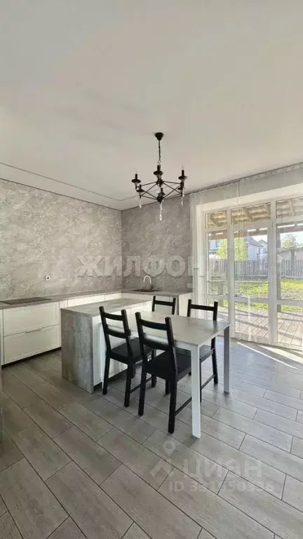 Дом в Новосибирская область, Новосибирский район, Каменский сельсовет, ... - Фото 1