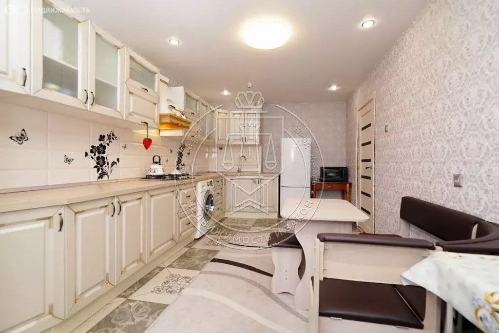 4-комнатная квартира: Казань, улица Академика Сахарова, 16 (121.4 м) - Фото 1
