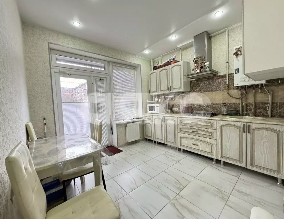 1-к кв. Краснодарский край, Горячий Ключ ул. Ленина, 203М (37.0 м) - Фото 1