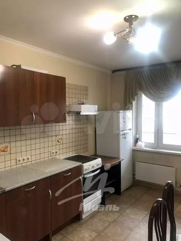 1-к. квартира, 40 м, 10/17 эт. - Фото 0