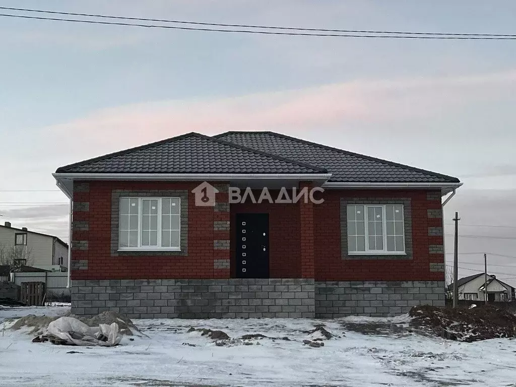 Дом в Белгородская область, Яковлевский муниципальный округ, Красный ... - Фото 1