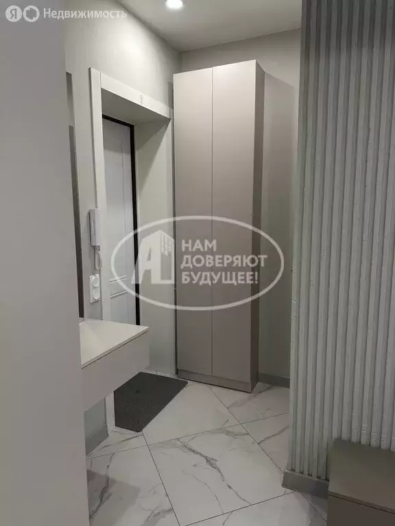 2-комнатная квартира: Лысьва, улица Смышляева, 10 (41.9 м) - Фото 0