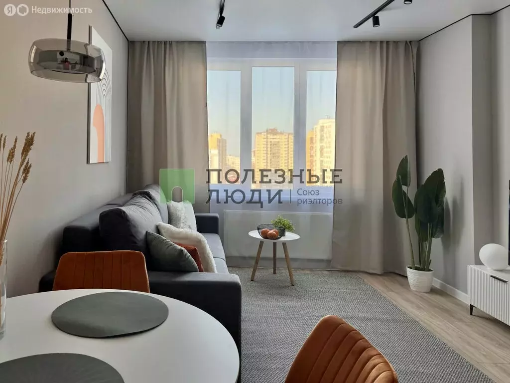 3-комнатная квартира: Ижевск, жилой район Культбаза, 8-й микрорайон, ... - Фото 1