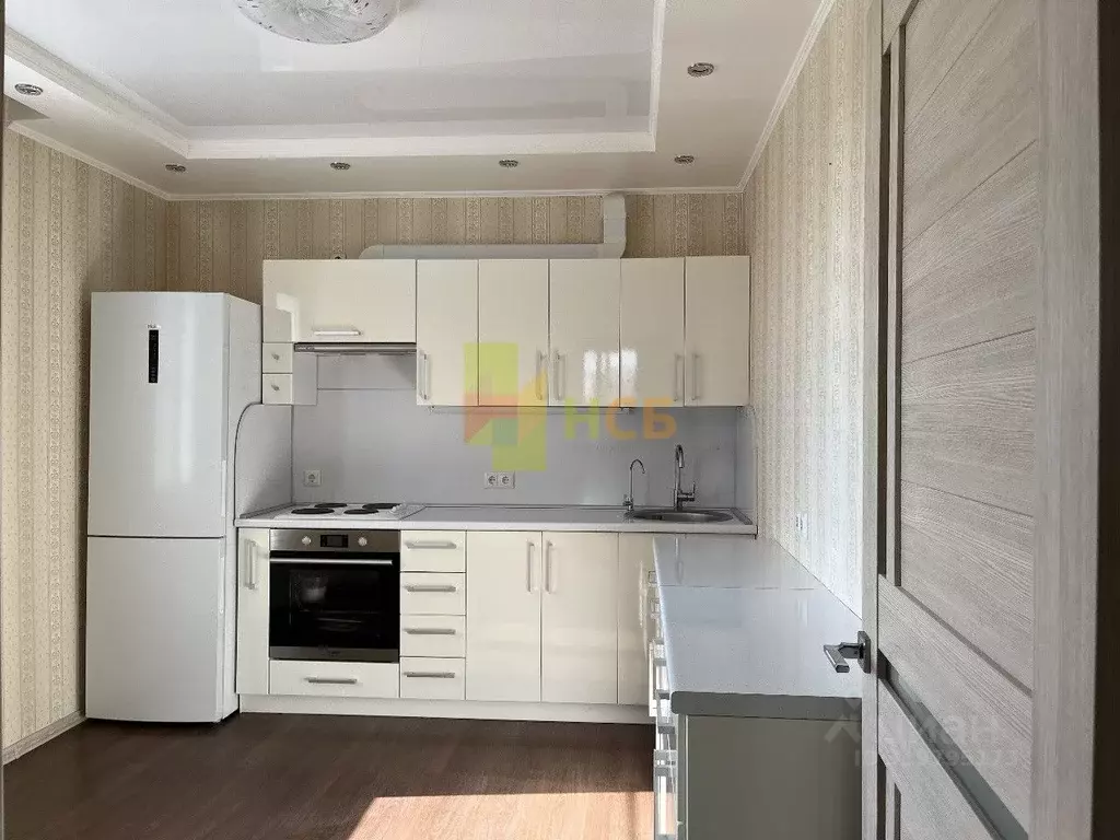 3-к кв. Омская область, Омск ул. 21-я Амурская, 25 (79.3 м) - Фото 1